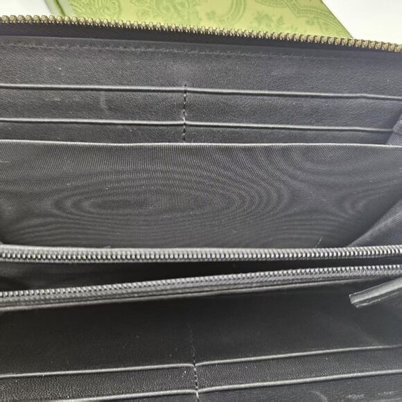 Gucci GG logo long wallet in black quilted leather - Picture 8 of 8